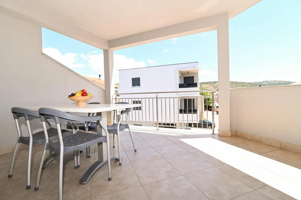 Apartmani Adria Trogir