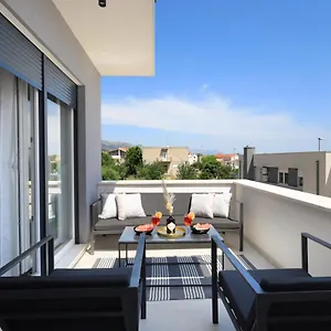 Bonaca Apartments With Terrace, Barbecue And Private Parking Apartament